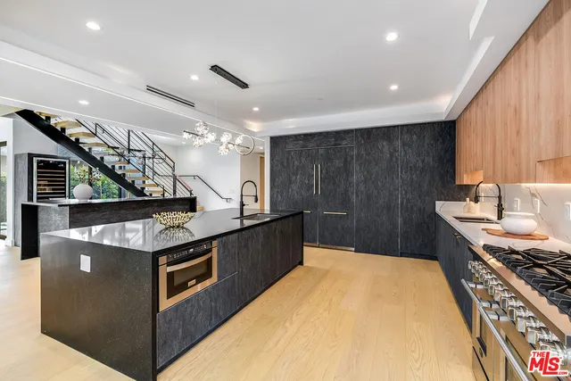 $3,375,000 | 4906 Van Noord Avenue, Sherman Oaks, CA 91423