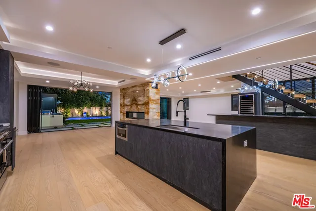 $3,375,000 | 4906 Van Noord Avenue, Sherman Oaks, CA 91423