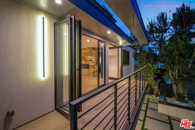 $3,375,000 | 4906 Van Noord Avenue, Sherman Oaks, CA 91423