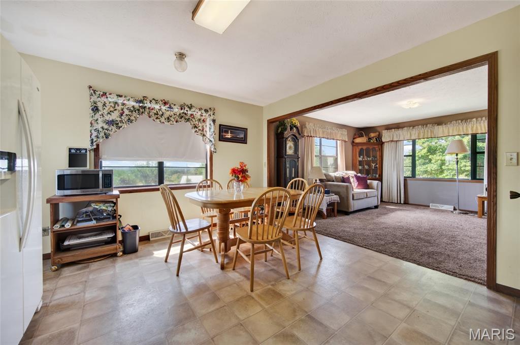 25936 Evanston Road Lebanon, MO 65536 - Photo 12 of 27 Gallery Image 12