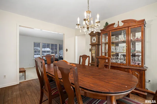 $280,000 | 2926 West Parkwood Drive, Peoria, IL 61614