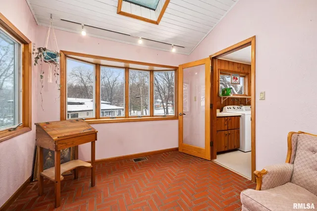 $280,000 | 2926 West Parkwood Drive, Peoria, IL 61614