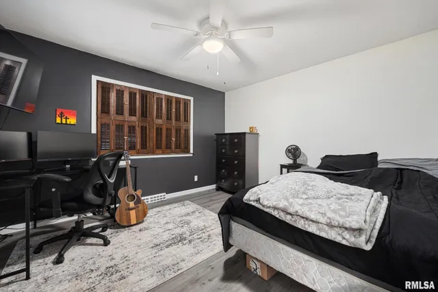 $280,000 | 2926 West Parkwood Drive, Peoria, IL 61614