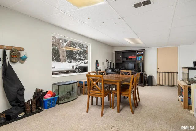 $280,000 | 2926 West Parkwood Drive, Peoria, IL 61614