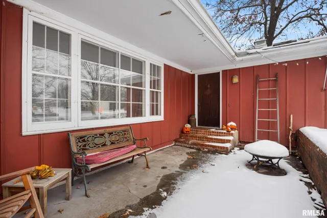 $280,000 | 2926 West Parkwood Drive, Peoria, IL 61614