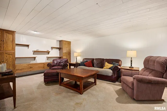 $280,000 | 2926 West Parkwood Drive, Peoria, IL 61614