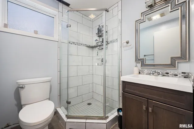 $280,000 | 2926 West Parkwood Drive, Peoria, IL 61614