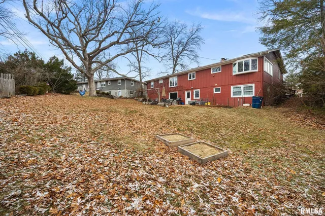 $280,000 | 2926 West Parkwood Drive, Peoria, IL 61614