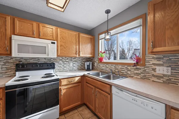 $205,000 | 16145 71st Lane Northeast, Otsego, MN 55330