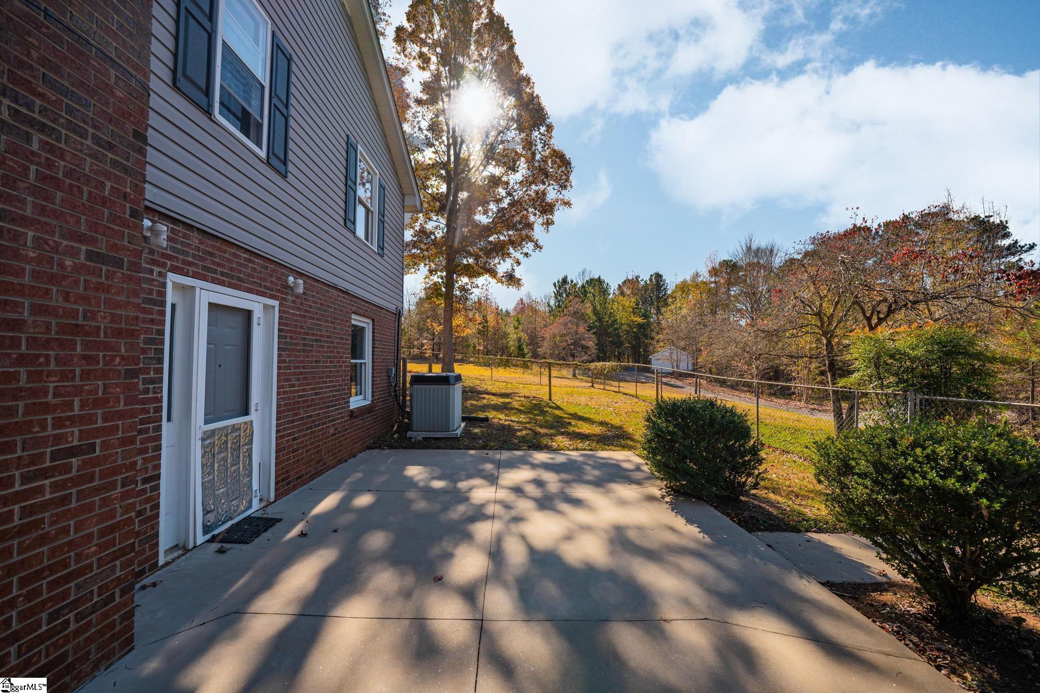 1274 Dickson Road Campobello, SC 29322 - Photo 27 of 34