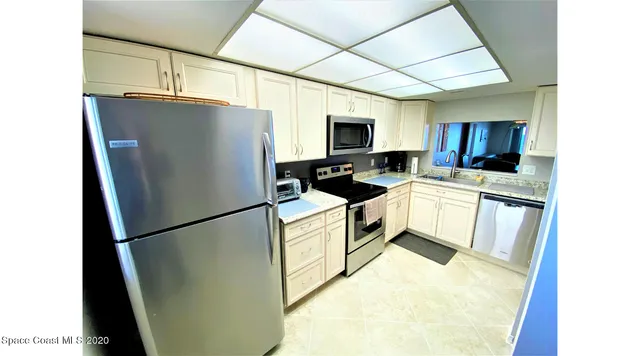 $4,500 | 3060 North Atlantic Avenue, Unit 606, Cocoa Beach, FL 32931