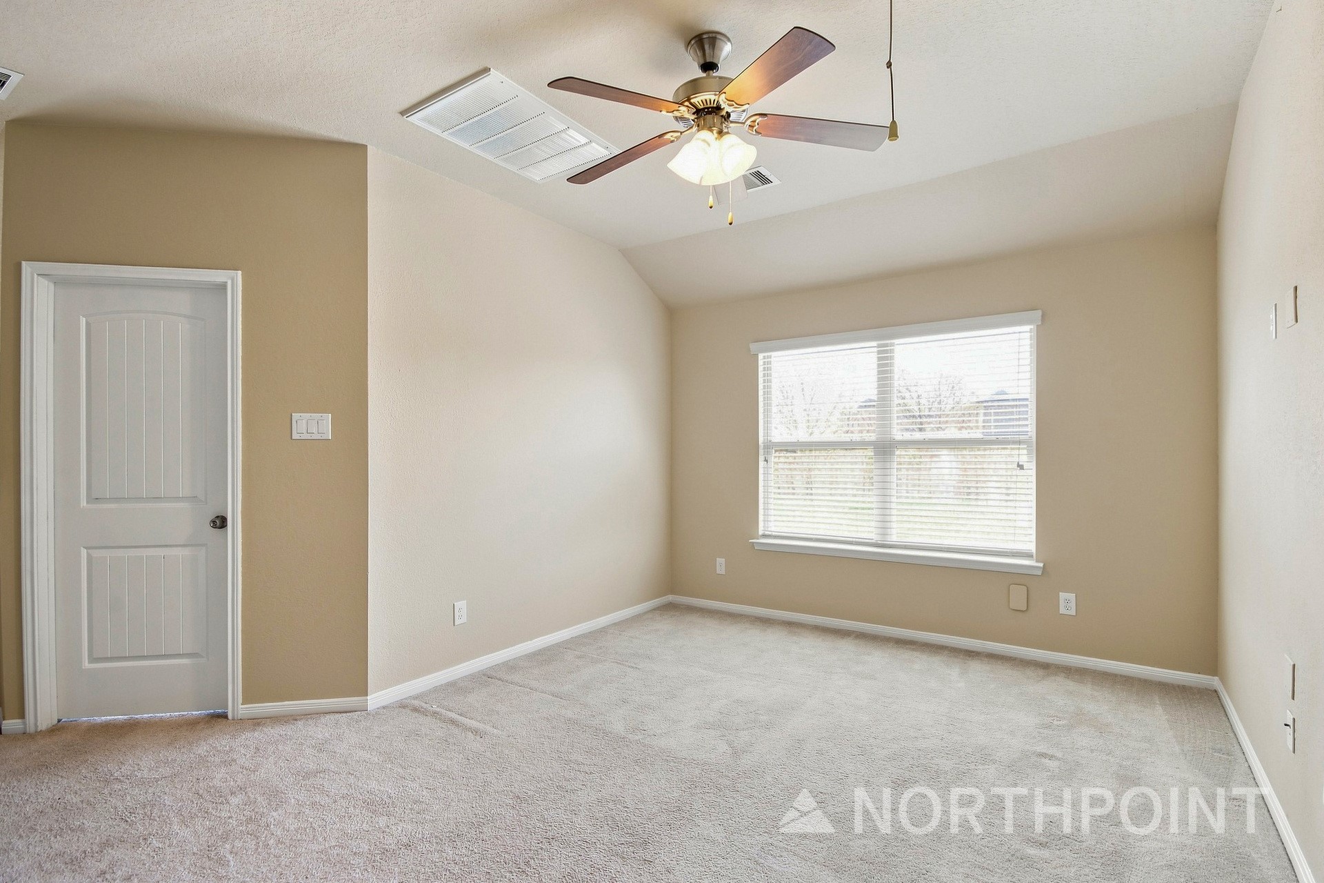 22488 Toronado Ridge Lane Porter, TX 77365 - Photo 9 of 17 Gallery Image 9