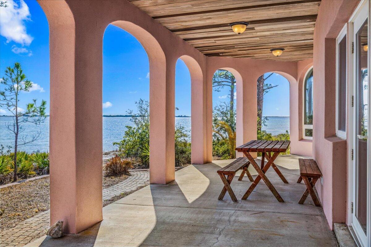 221 Wynnehaven Beach Road Mary Esther, FL 32569 - Photo 28 of 35 a view of front door and dining room