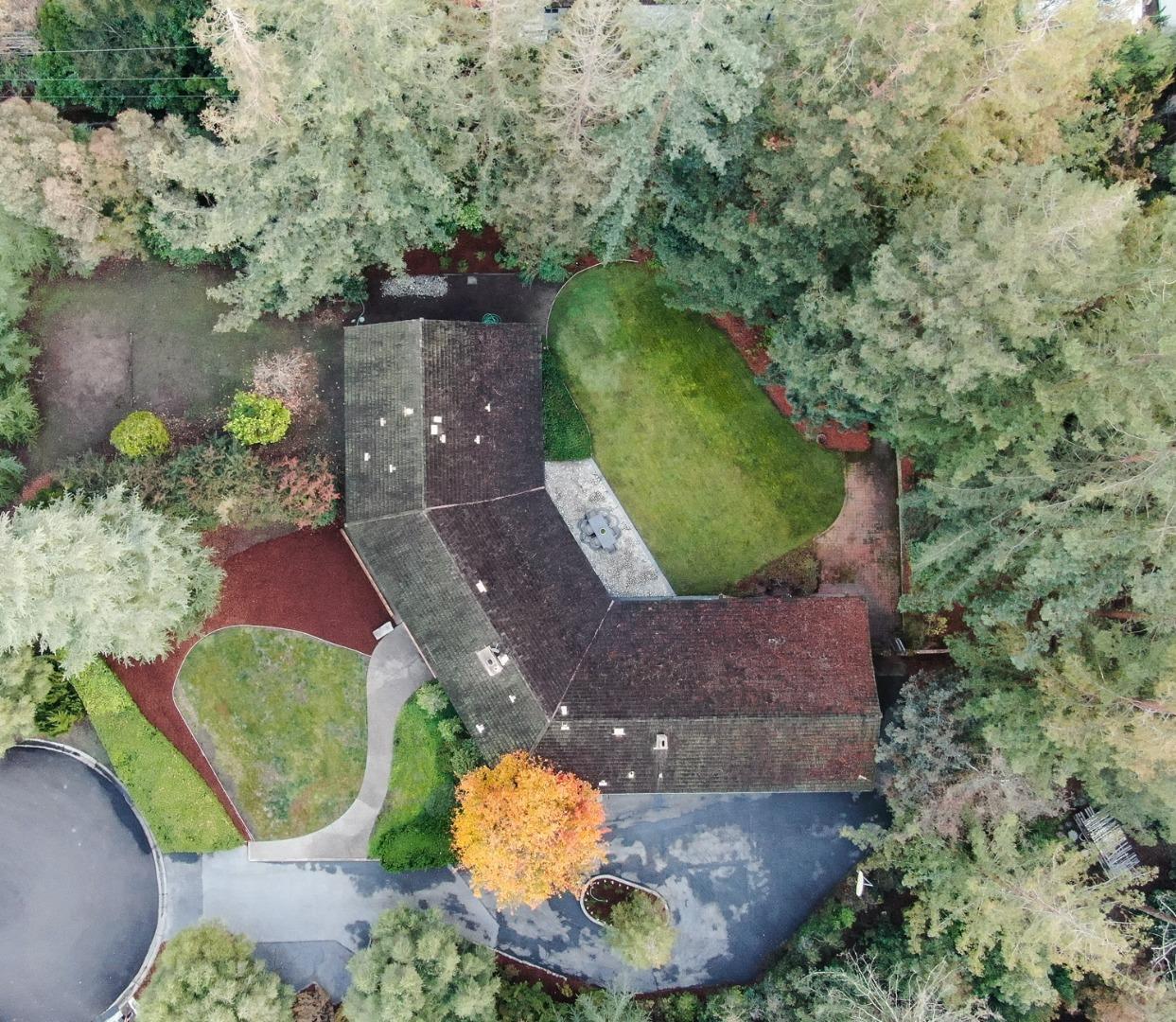 95 Mulberry Lane Atherton, CA 94027 - Photo 25 of 26 an aerial view of a house