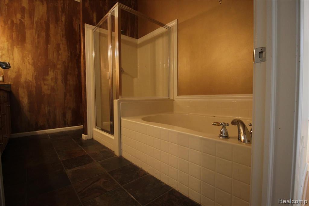 43 Adelaide Street Detroit, MI 48201 - Photo 18 of 44