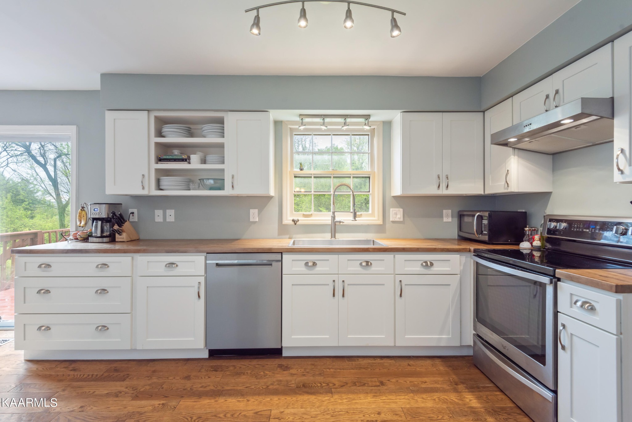 1324 Candlewick Road Knoxville, TN 37932 - Photo 12 of 40 Gallery Image 12