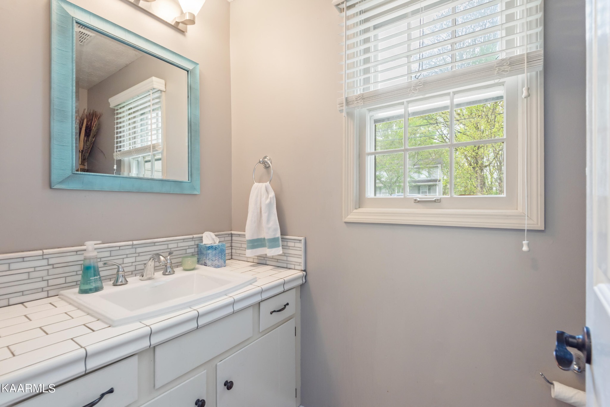 1324 Candlewick Road Knoxville, TN 37932 - Photo 16 of 40 Gallery Image 16