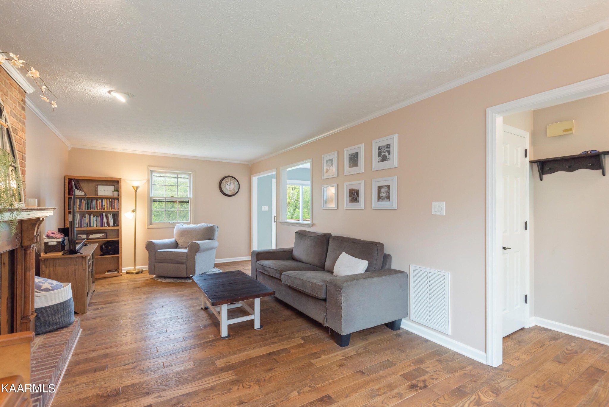 1324 Candlewick Road Knoxville, TN 37932 - Photo 4 of 40 Gallery Image 4