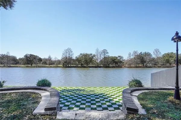 $8,500 | 8 Park Island Drive, New Orleans, LA 70122
