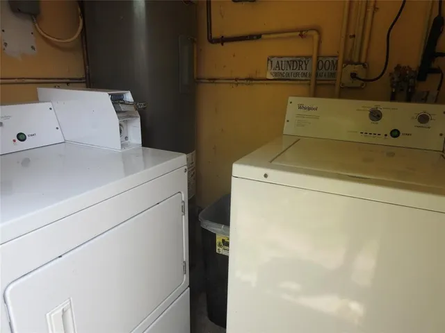 $1,400 | 517 Briny Avenue, Unit 4, Pompano Beach, FL 33062