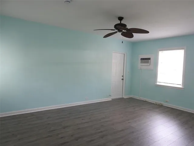 $1,400 | 517 Briny Avenue, Unit 4, Pompano Beach, FL 33062