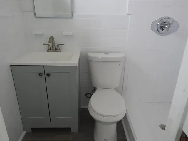 $1,400 | 517 Briny Avenue, Unit 4, Pompano Beach, FL 33062