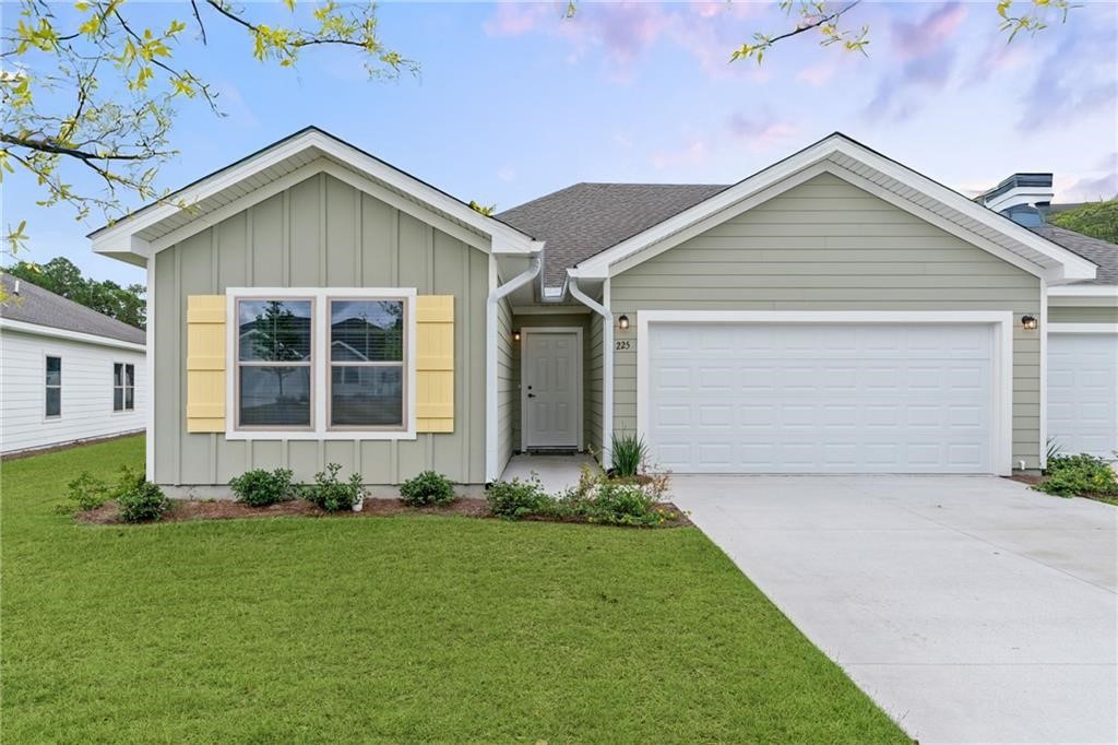 106 Bottlebrush Walk Brunswick, GA 31525 - Photo 2 of 17