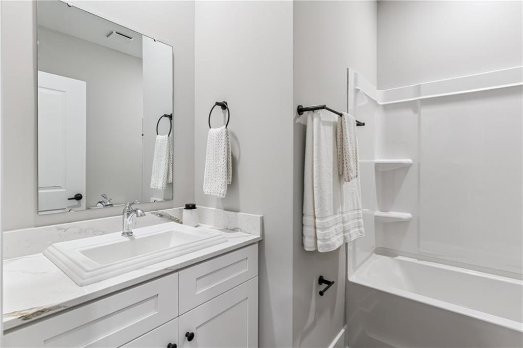 106 Bottlebrush Walk Brunswick, GA 31525 - Photo 10 of 17