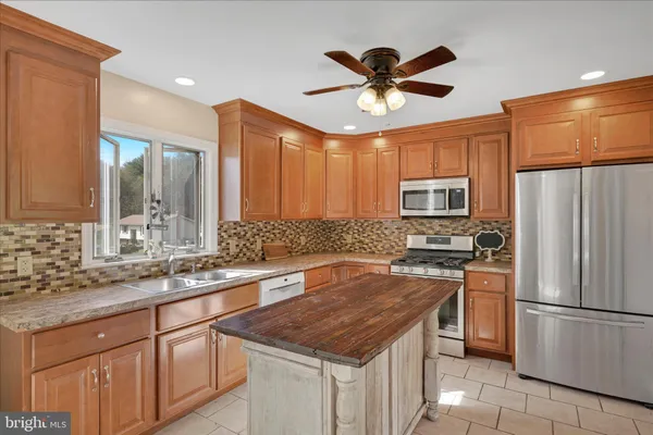$264,500 | 95 New Street, Pottsville, PA 17901