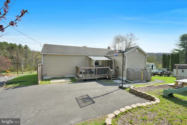 $264,500 | 95 New Street, Pottsville, PA 17901