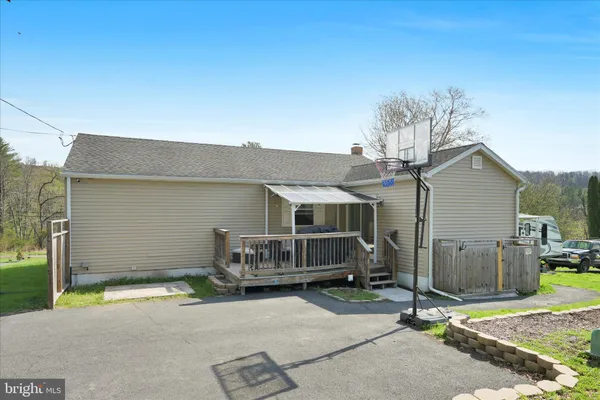 $264,500 | 95 New Street, Pottsville, PA 17901