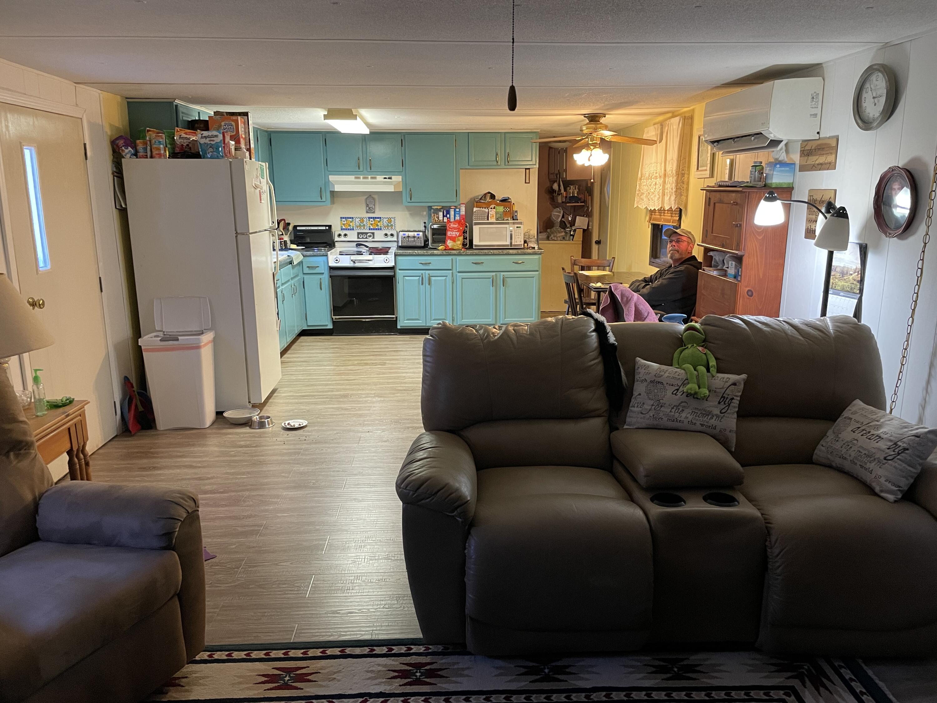 135 Gentry Mountain Road Erwin, TN 37650 - Photo 3 of 21 image00009