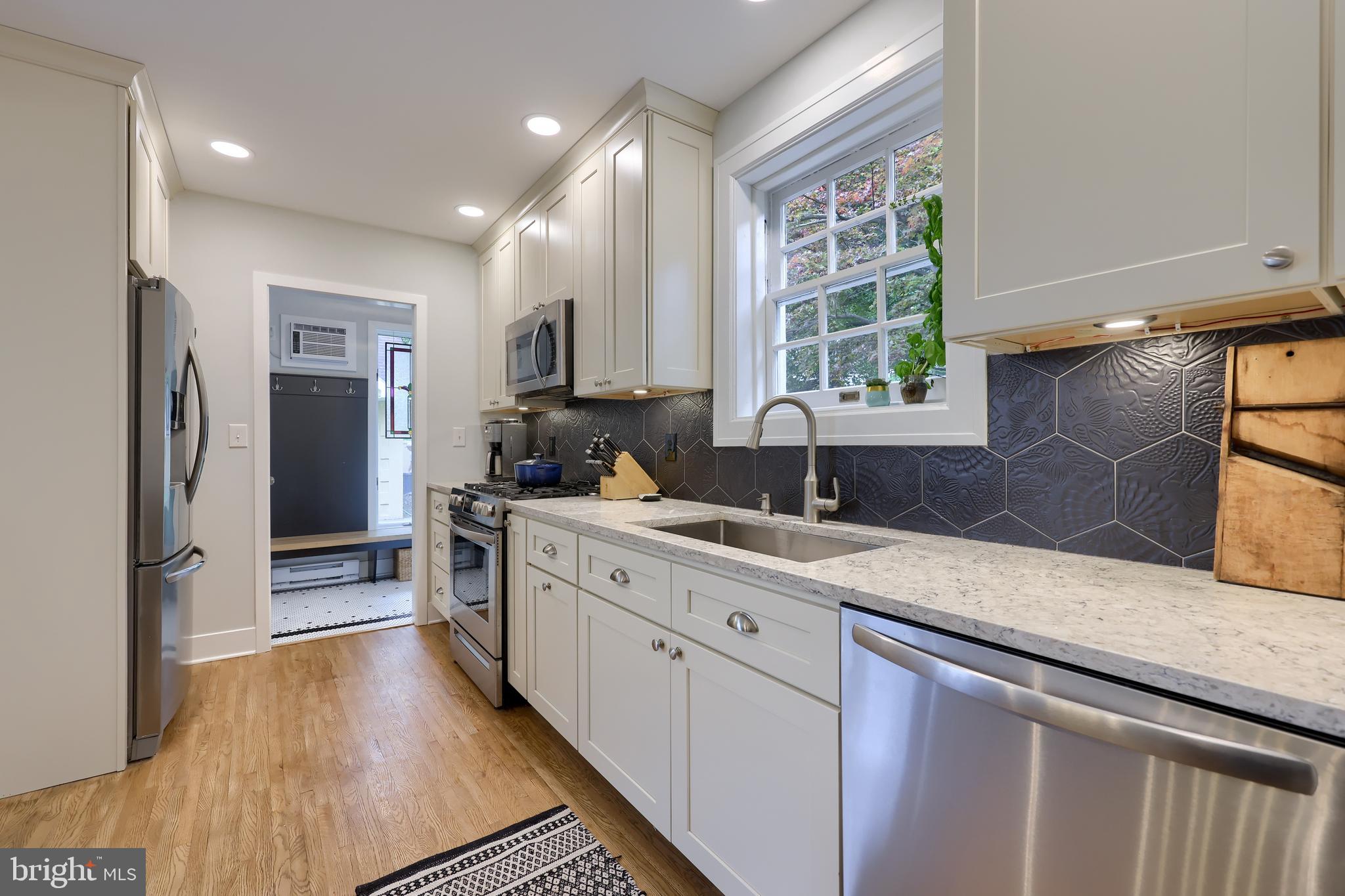 124 Java Avenue Hershey, PA 17033 - Photo 6 of 31