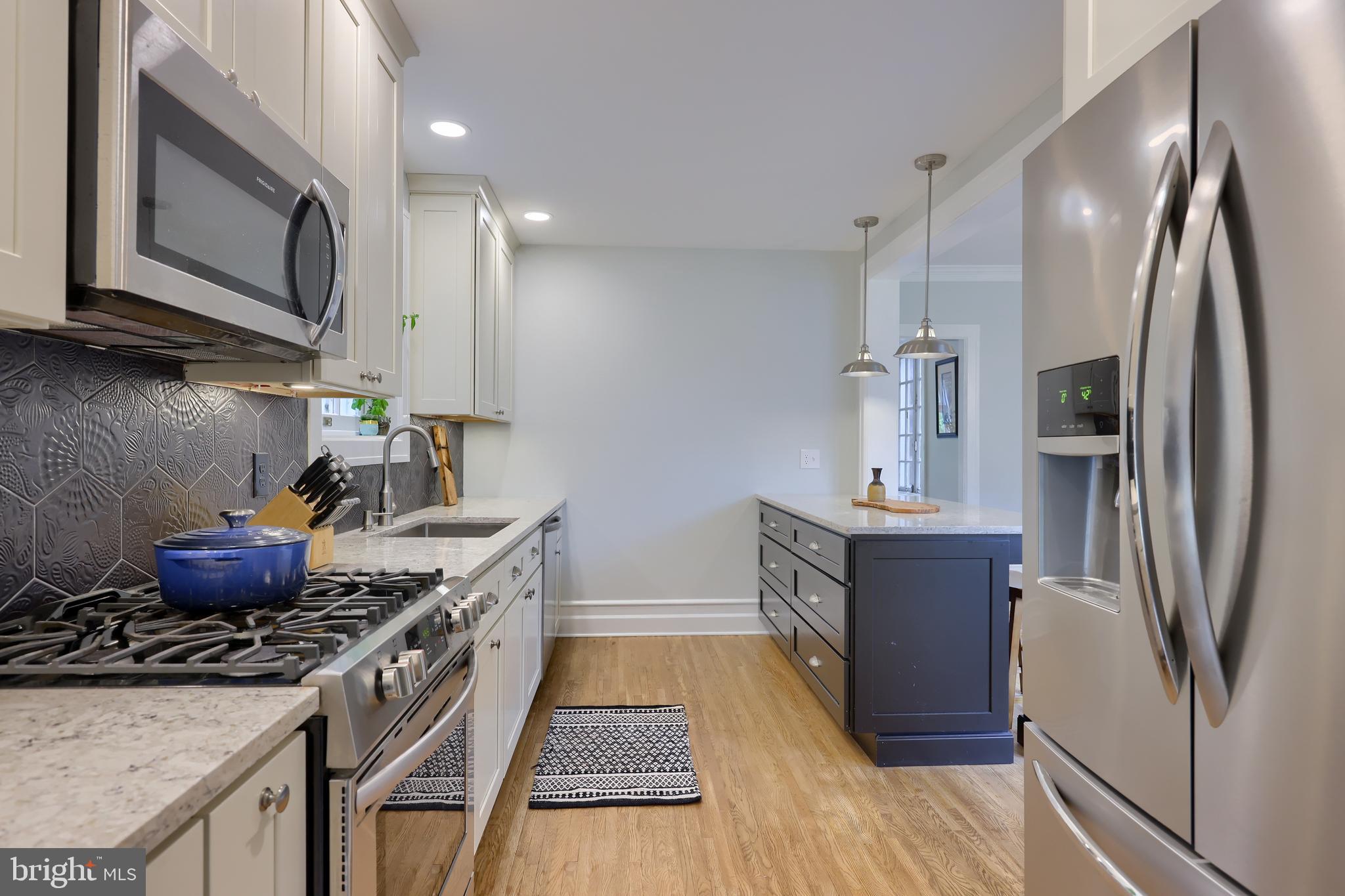 124 Java Avenue Hershey, PA 17033 - Photo 8 of 31