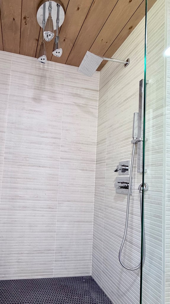 1819 Boardtown Road Ellijay, GA 30540 - Photo 7 of 13 a bathroom with a shower