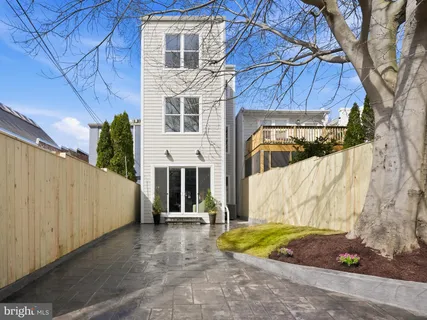 $1,749,000 | 1109 4th Street Northeast, Washington, DC 20002