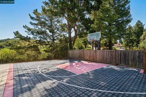 $2,995,000 | 1933 Joseph Drive, Moraga, CA 94556