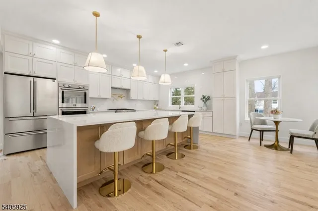 $1,300,000 | 100 Louis Street, Whippany, NJ 07981