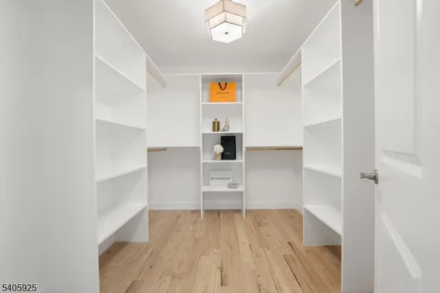 $1,300,000 | 100 Louis Street, Whippany, NJ 07981