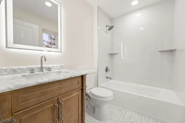 $1,300,000 | 100 Louis Street, Whippany, NJ 07981