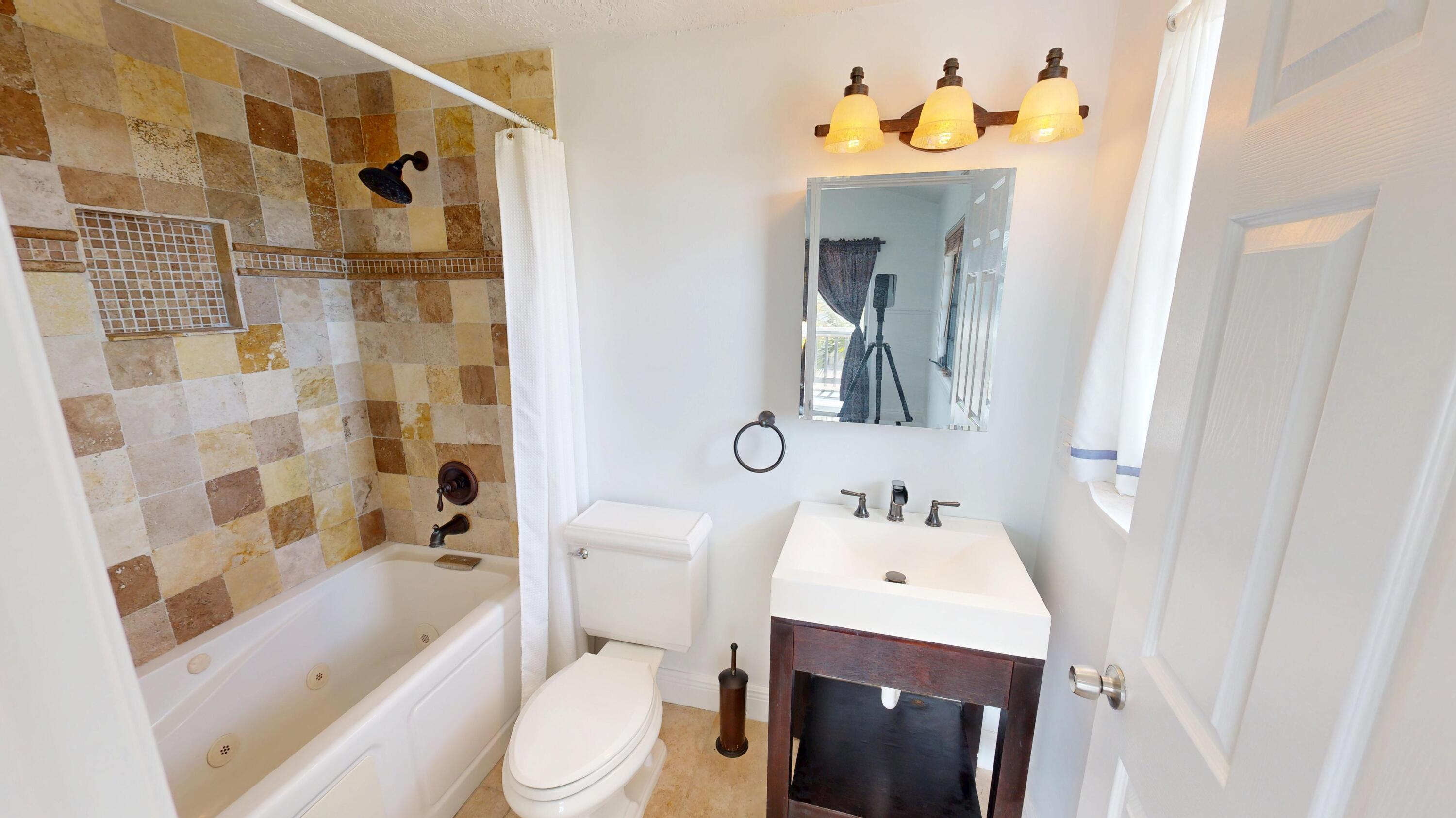 87 Marina Avenue Key Largo, FL 33037 - Photo 16 of 42 16
