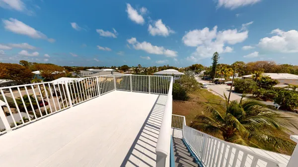 $849,000 | 87 Marina Avenue, Key Largo, FL 33037
