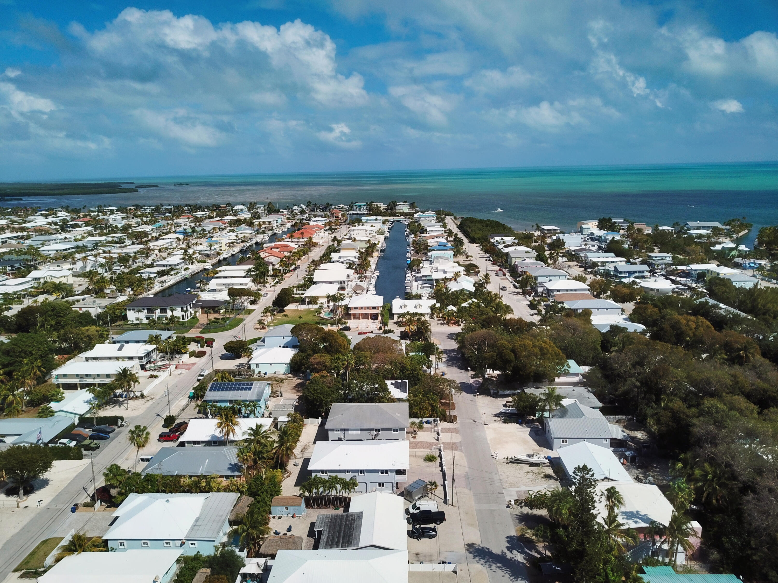 87 Marina Avenue Key Largo, FL 33037 - Photo 22 of 42 22
