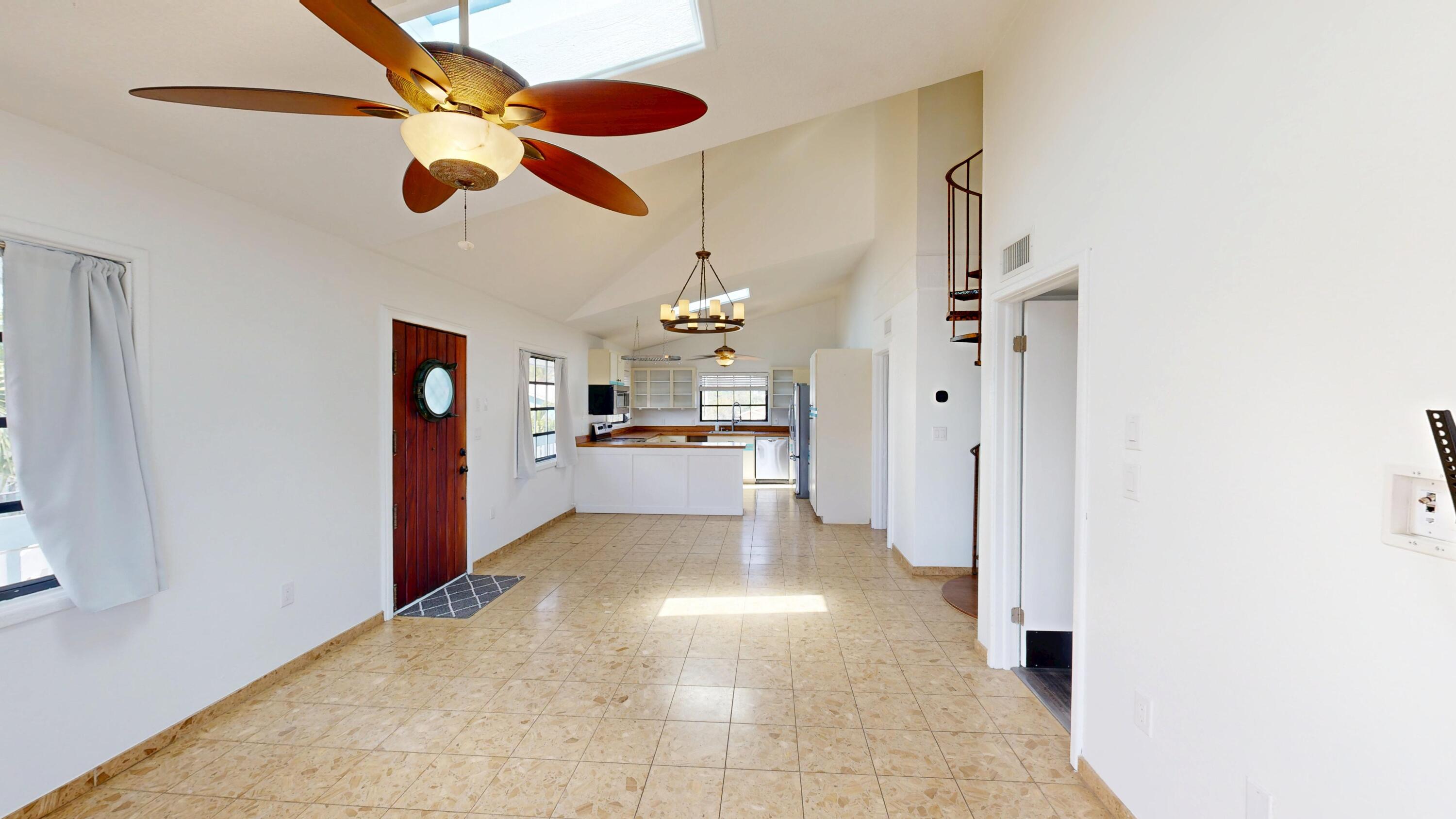 87 Marina Avenue Key Largo, FL 33037 - Photo 6 of 42 6