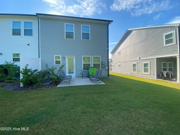 $310,000 | 516 Barrington Row Avenue, Zebulon, NC 27597