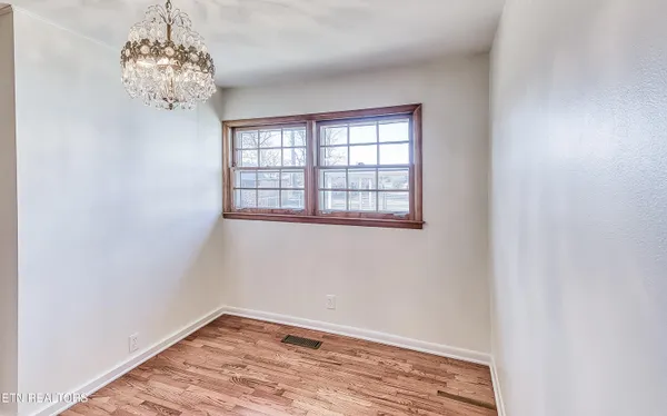 $324,900 | 8029 Sharp Road, Powell, TN 37849