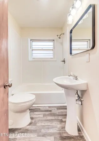 $324,900 | 8029 Sharp Road, Powell, TN 37849