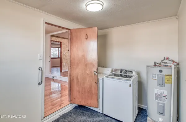 $324,900 | 8029 Sharp Road, Powell, TN 37849