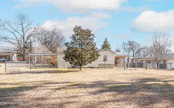 $324,900 | 8029 Sharp Road, Powell, TN 37849