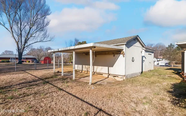 $324,900 | 8029 Sharp Road, Powell, TN 37849